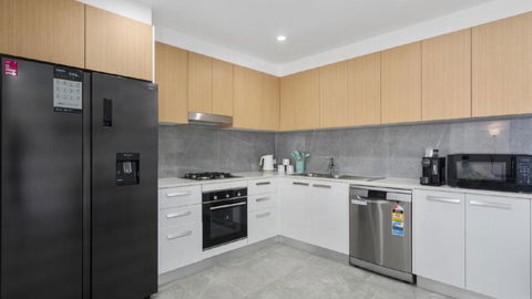 Anchors Away - Waterfront Unit - Accommodation Sunshine Coast 4