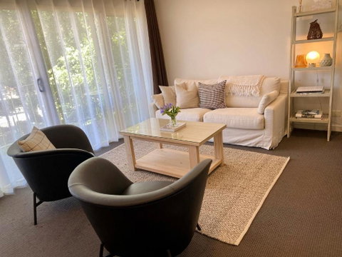 Angaston Mews Apartments - Accommodation Sunshine Coast 0