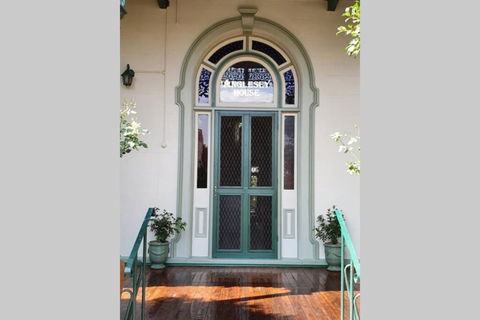 Anglesey House Iconic Forbes CBD Heritage Home - Accommodation Sunshine Coast 0