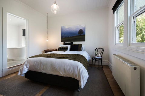 Annecy House - Accommodation Sunshine Coast 2