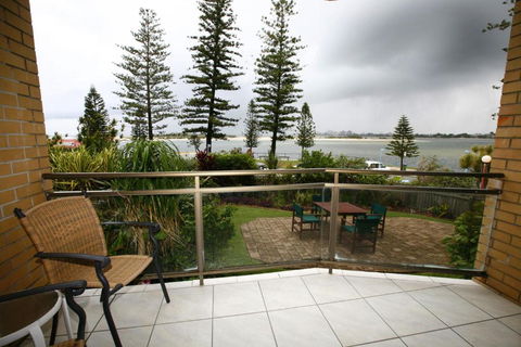 Allamanda U2 Awesome Location - Accommodation Sunshine Coast 2