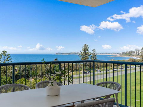 Alex Beachfront Apartment - Accommodation Sunshine Coast 4