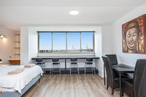 Apartment 201 - Fremantle Studio Apartment With Ocean And Harbour Views - Accommodation Sunshine Coast 0