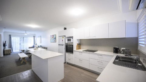 Apartment 27 - The Meridian - Accommodation Sunshine Coast 0