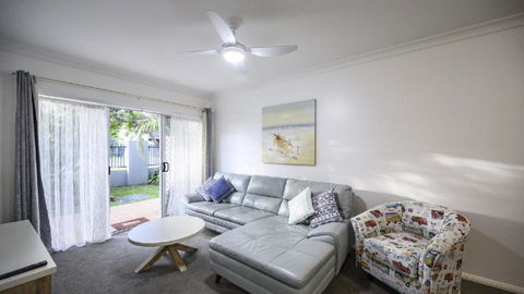 Apartment 27 - The Meridian - Accommodation Sunshine Coast 1