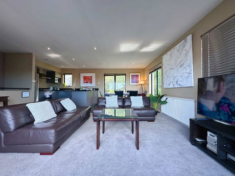 Apartment On Star Unit 1 - Accommodation Sunshine Coast 2