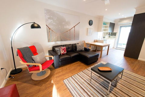 Apartments By Townhouse - Accommodation Sunshine Coast 4