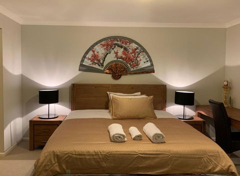 Apple House Truganina - Accommodation Sunshine Coast 0