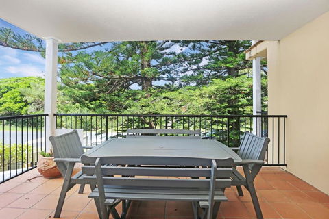 Aquarius Apartment 4 - Accommodation Sunshine Coast 1