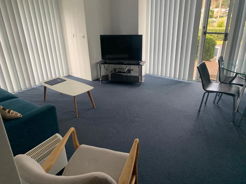 Aquarius Apartments Mollymook - Accommodation Sunshine Coast 3