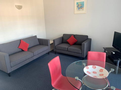 Aquarius Apartments Mollymook - Accommodation Sunshine Coast 1
