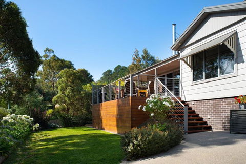Arabella Meadows - Accommodation Sunshine Coast 0