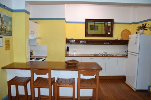 Arakoon House 1 - Bring Your Own Linen - Accommodation Sunshine Coast 2
