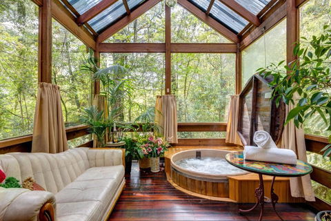 Arcadia Cottages - Accommodation Sunshine Coast 0