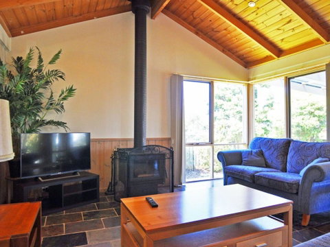 Archies Beachside Abode - Accommodation Sunshine Coast 1