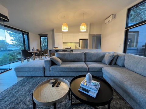 Architect Designed 4 Bedroom With Ocean Views From Every Room - Accommodation Sunshine Coast 2