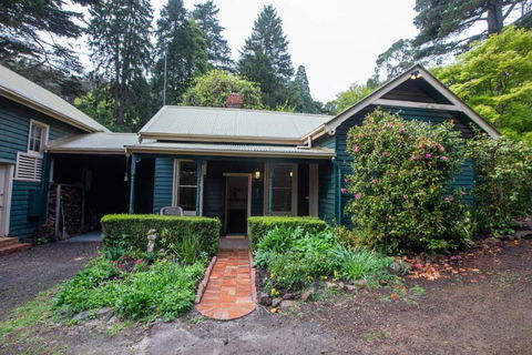 Ard Choille Cottages - Accommodation Sunshine Coast 1