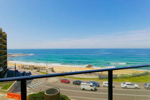 Arena Newcastle Beach - Accommodation Sunshine Coast 2