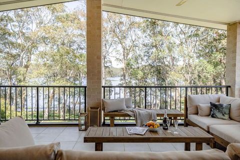 Aria Shores - Your Lakeside Haven - Accommodation Sunshine Coast 0