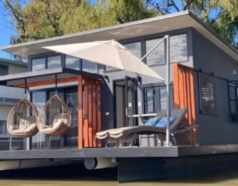 Ark-imedes - Unique Float Home On The Murray River - Accommodation Sunshine Coast 3
