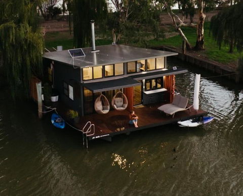 Ark-imedes - Unique Float Home On The Murray River - Accommodation Sunshine Coast 0