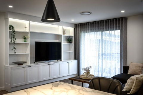 Armrick Seaside Apartments Broadbeach - Accommodation Sunshine Coast 2