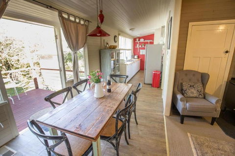 Arohanui - Accommodation Sunshine Coast 2
