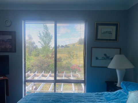 Art House Blue Room - Accommodation Sunshine Coast 3