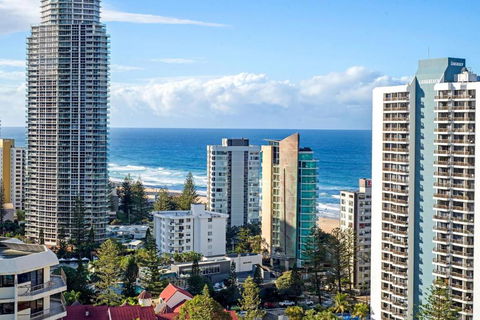 Artique 2 Bedroom Apartment Close To The Beach - CoastHM - Accommodation Sunshine Coast 1