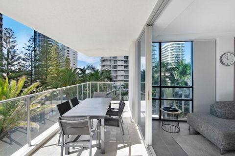 Artique 3 Bedroom Apartment Close To The Beach - CoastHM - Accommodation Sunshine Coast 4