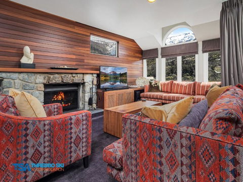 Aspect 2A - Accommodation Sunshine Coast 0