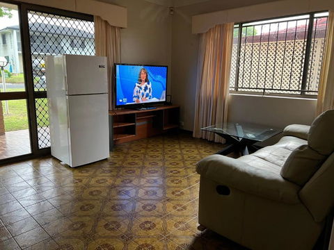 Aspley Large Room & Share Bathroom With Other Guests - Accommodation Sunshine Coast 0