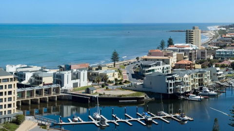 Atlantic Tower Motor Inn - Accommodation Sunshine Coast 3