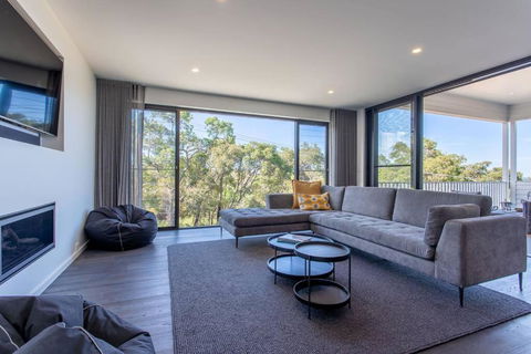 Attunga I Private Properties - Accommodation Sunshine Coast 4
