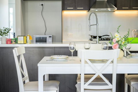 Austral Warm 4br House With Parking&WiFi - Accommodation Sunshine Coast 2