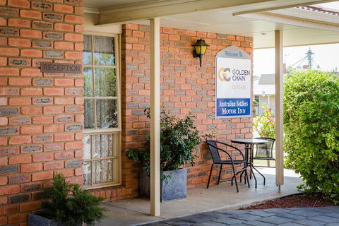 Australian Settlers Motor Inn - Accommodation Sunshine Coast 3