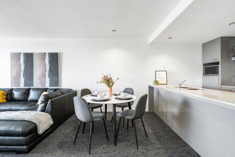 Avalon Apartments - Self Contained Apartments - Wow Stay - Accommodation Sunshine Coast 3