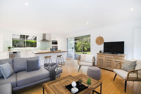 Avenue 36 - Accommodation Sunshine Coast 0