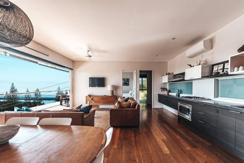 BAY PROPERTIES . The Big Chill - Accommodation Sunshine Coast 0