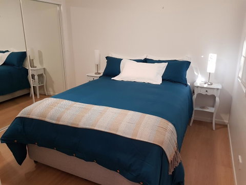 Bee-Haven Cottage - Accommodation Sunshine Coast 0