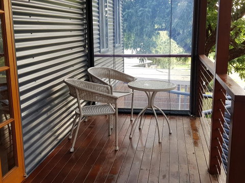 Bee-Haven Cottage - Accommodation Sunshine Coast 1
