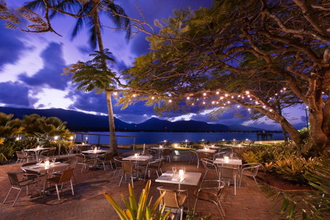 Hilton Cairns - Accommodation Sunshine Coast 24
