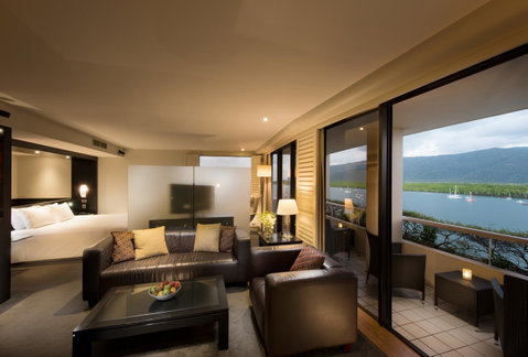 Hilton Cairns - Accommodation Sunshine Coast 23