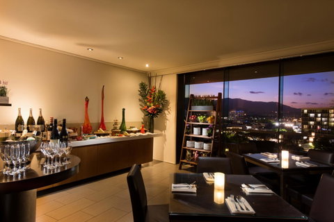 Hilton Cairns - Accommodation Sunshine Coast 35
