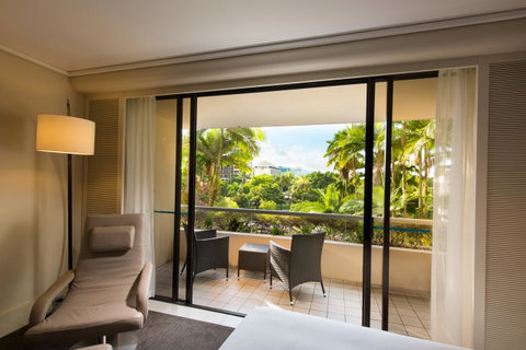 Hilton Cairns - Accommodation Sunshine Coast 10