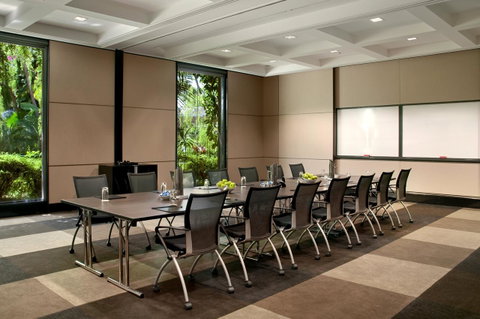 Hilton Cairns - Accommodation Sunshine Coast 37