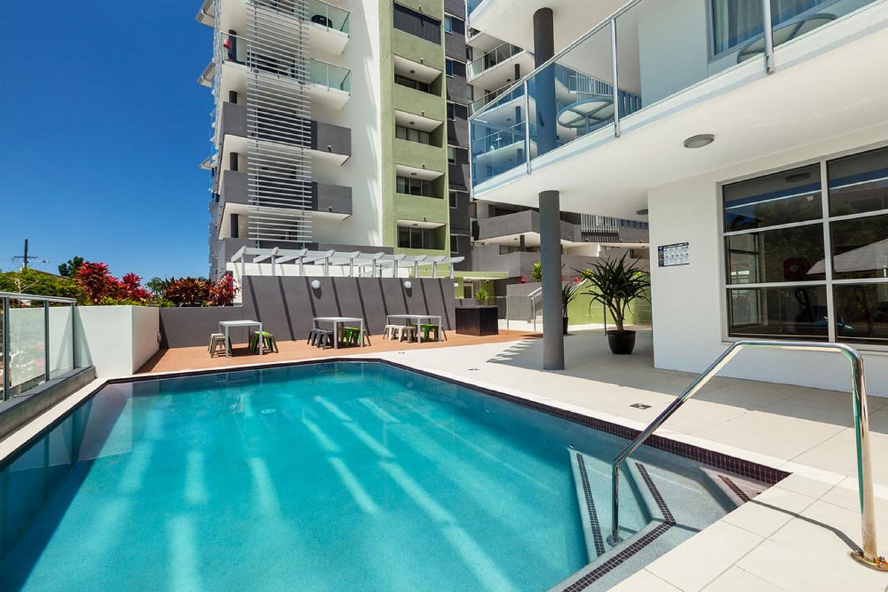 Albion QLD Accommodation Sunshine Coast