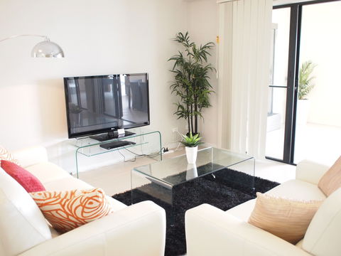 Edge Apartments Cairns - Accommodation Sunshine Coast 4