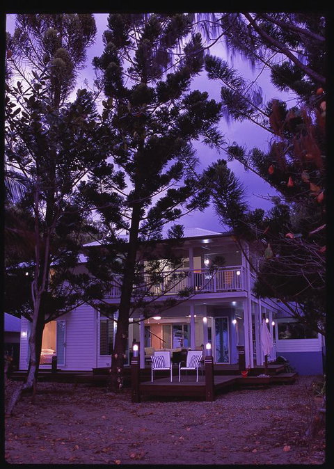 The Pines At Oak Beach - Accommodation Sunshine Coast 1