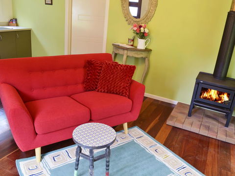 Apple Tree Cottage Montville - Accommodation Sunshine Coast 17
